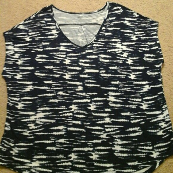 Ana top - Picture 1 of 3